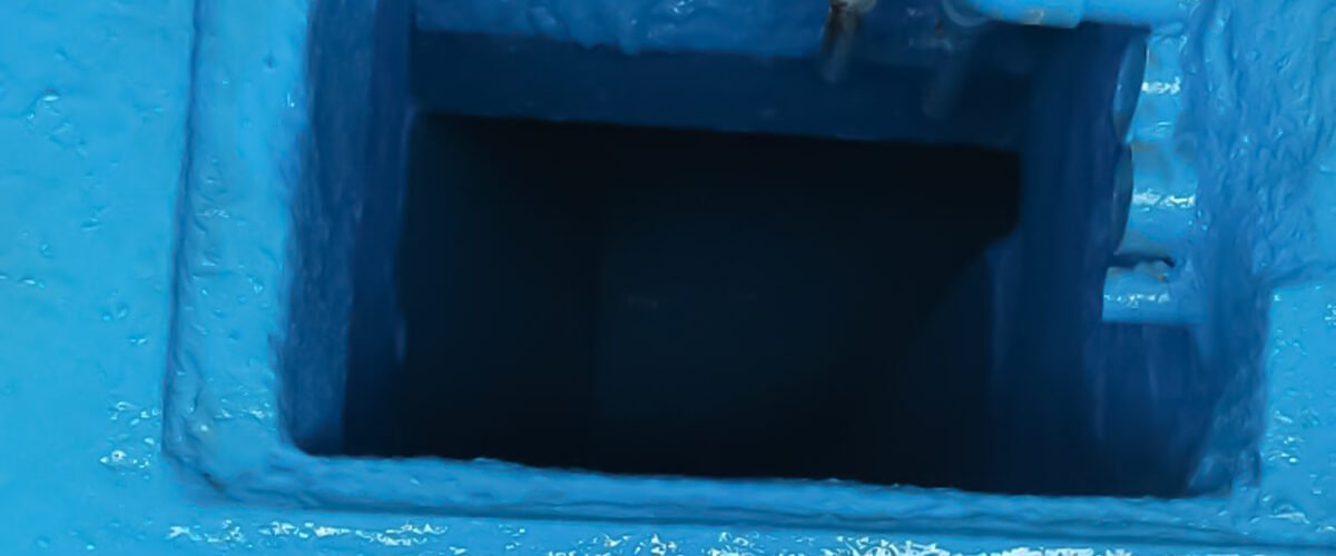 عزل خزانات برجال ألمع